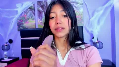 Kimberly Villalobos online show from 10/16/25, 12:50