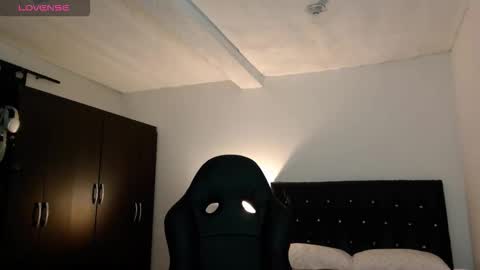 Snapshot of kimcandy_ chatting on 09/29/25, 11:31 CAMI online show from 09/29/25, 11:31