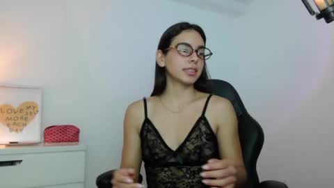 Snapshot of kimcandy_ chatting on 04/11/26, 02:38 CAMI online show from 04/11/26, 02:38