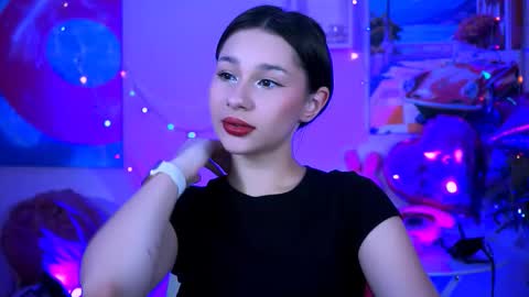 Snapshot of kimclarks chatting on 09/19/25, 09:37 kimclarks online show from 09/19/25, 09:37