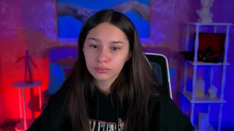 Snapshot of kimclarks chatting on 10/07/25, 04:53 kimclarks online show from 10/07/25, 04:53