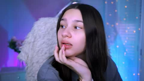 kimclarks online show from 11/19/25, 12:27