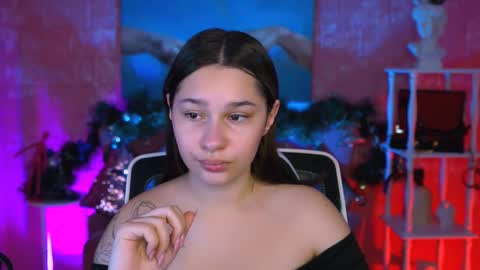 kimclarks online show from 12/17/25, 12:33