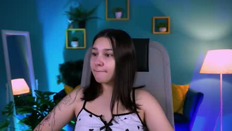 kimclarks online show from 12/19/25, 11:50