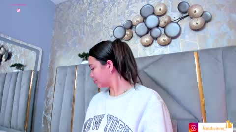 Snapshot of kimdevinne chatting on 10/04/25, 03:26 KIM online show from 10/04/25, 03:26