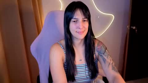 Snapshot of kimflexible_ chatting on 12/22/25, 03:58 Kim 3 online show from 12/22/25, 03:58