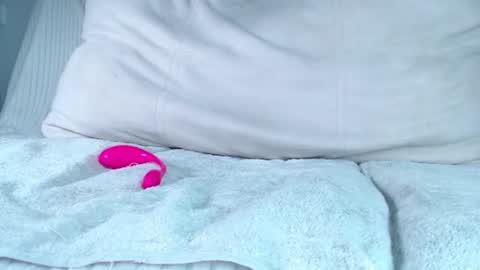 Dominika online show from 06/24/26, 04:28