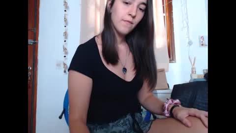 Snapshot of kimi_3_3 chatting on 02/26/26, 06:40 kimi_3_3 online show from 02/26/26, 06:40