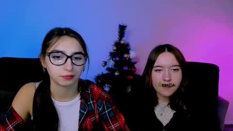 Snapshot of kimiko_shine_ chatting on 12/16/25, 12:10 just Kimi online show from 12/16/25, 12:10