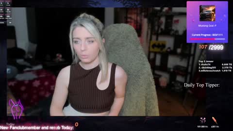 Wolfs Girl online show from 01/11/25, 11:46