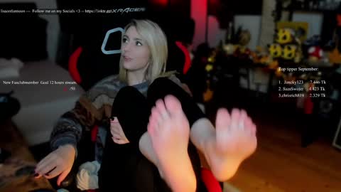 Wolfs Girl online show from 09/24/25, 05:27