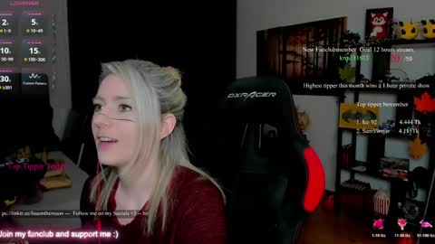 Wolfs Girl online show from 11/26/25, 07:04