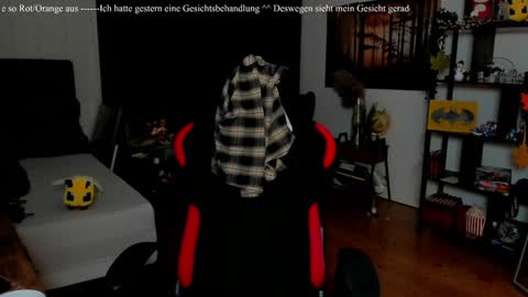 Wolfs Girl online show from 11/29/25, 02:42