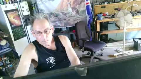 Snapshot of kimintheshed chatting on 04/19/26, 04:34 kimintheshed online show from 04/19/26, 04:34