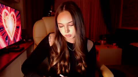 Kim Lee  online show from 12/24/24, 05:34