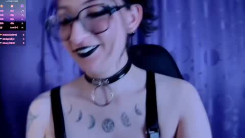Snapshot of kimlennox_ chatting on 01/30/25, 07:26   online show from 01/30/25, 07:26