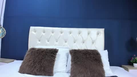 kimluna1 online show from 10/27/25, 01:09