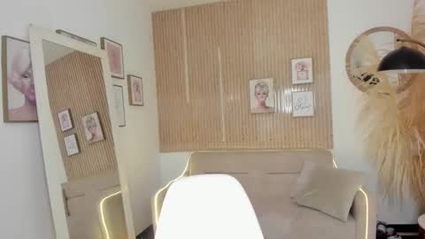 Kim  online show from 01/18/25, 12:46