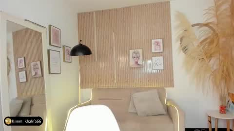 Kim  online show from 02/03/25, 09:18