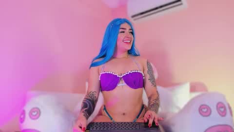 Snapshot of kimm_rosee chatting on 11/21/25, 08:29 Kim online show from 11/21/25, 08:29