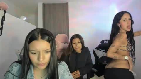 kimmi online show from 10/23/25, 11:14