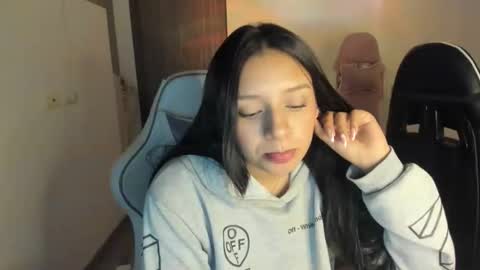 kimmi online show from 10/27/25, 11:09