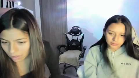 kimmi online show from 12/01/25, 11:21