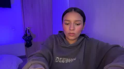kimmi online show from 06/27/26, 12:22
