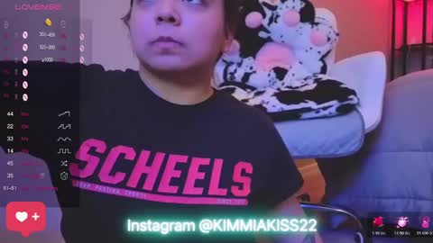 Kimmi online show from 02/06/25, 02:55