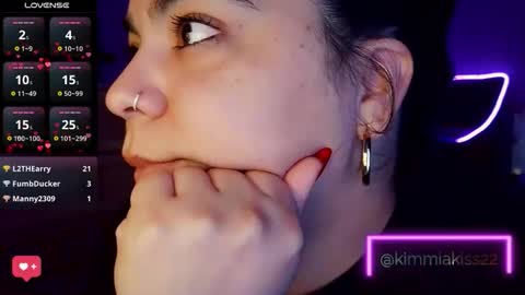 Snapshot of kimmiakiss22 chatting on 02/19/26, 02:07 Kimmi online show from 02/19/26, 02:07