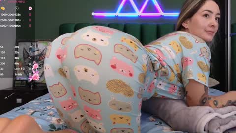 Kimmie online show from 02/04/25, 08:13