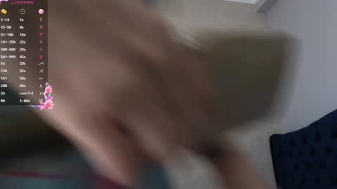 Kimmie online show from 02/25/25, 09:20