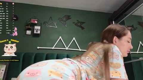 Kimmie online show from 12/02/25, 07:20