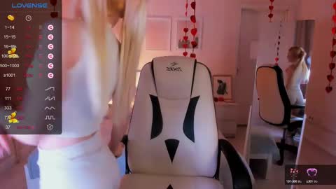  Your Kimmie  follow me  online show from 02/11/25, 02:13