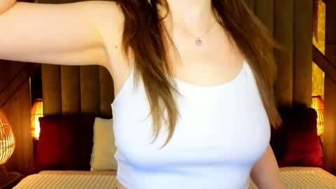 Snapshot of kimmmli chatting on 04/30/26, 01:06 Margo online show from 04/30/26, 01:06