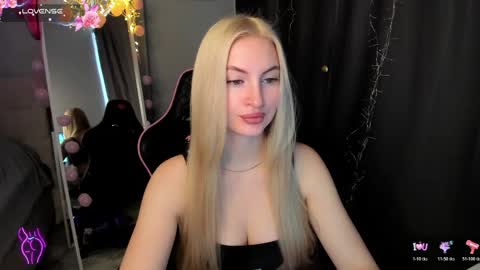 Snapshot of kimmy1_powell chatting on 04/15/26, 03:02 kimmy1_powell online show from 04/15/26, 03:02