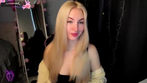 Snapshot of kimmy1_powell chatting on 04/19/26, 01:49 kimmy1_powell online show from 04/19/26, 01:49
