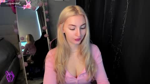 Snapshot of kimmy1_powell chatting on 04/23/26, 04:03 kimmy1_powell online show from 04/23/26, 04:03