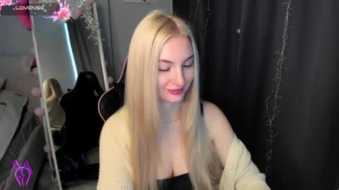 Snapshot of kimmy1_powell chatting on 05/04/26, 03:02 kimmy1_powell online show from 05/04/26, 03:02