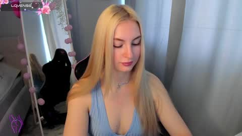 Snapshot of kimmy1_powell chatting on 05/09/26, 03:12 kimmy1_powell online show from 05/09/26, 03:12