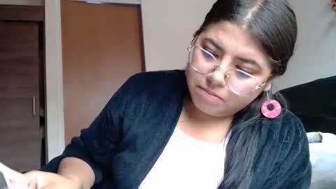 Kimmy online show from 03/11/25, 05:13