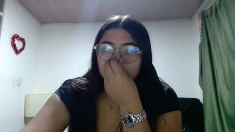 Kimmy online show from 10/19/25, 03:07