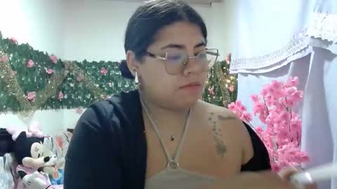 Kimmy online show from 11/28/25, 03:09