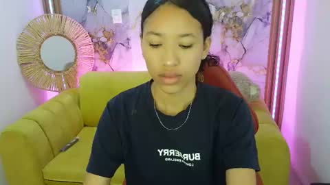 Snapshot of kimmy_m_ chatting on 06/09/26, 01:01 kimmy_m_ online show from 06/09/26, 01:01