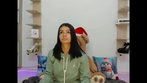 Snapshot of kimmy_montiell chatting on 12/03/25, 11:52 kimmy_montiell online show from 12/03/25, 11:52