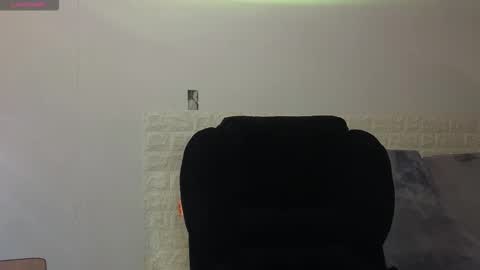 Snapshot of kimonobaby chatting on 02/17/26, 02:30 kimmy online show from 02/17/26, 02:30