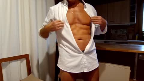 Snapshot of kimonoblues chatting on 12/08/24, 02:30 kimonoblues online show from 12/08/24, 02:30