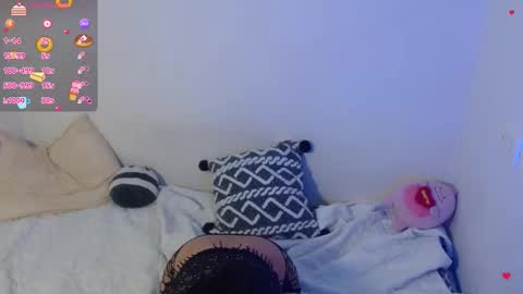 Snapshot of kimwi1 chatting on 11/20/25, 05:56 kimm online show from 11/20/25, 05:56