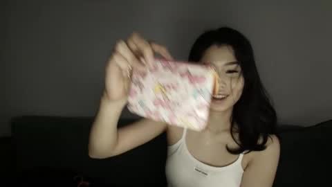 Kimi online show from 04/25/26, 03:20