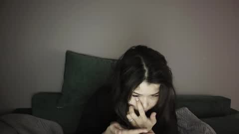 Kimi online show from 05/03/26, 03:12